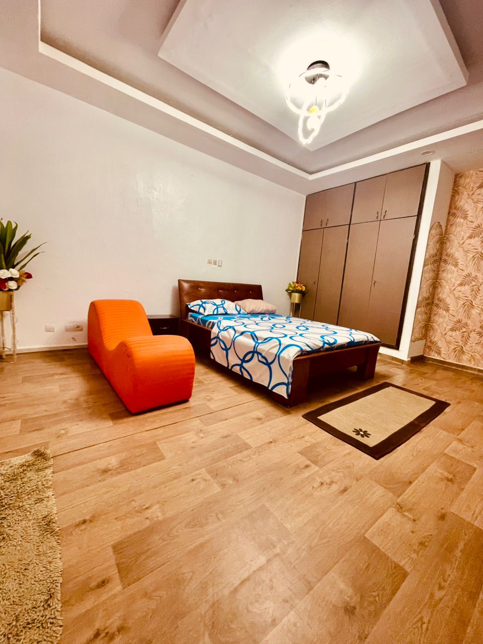 Studio meublé à ste Monique